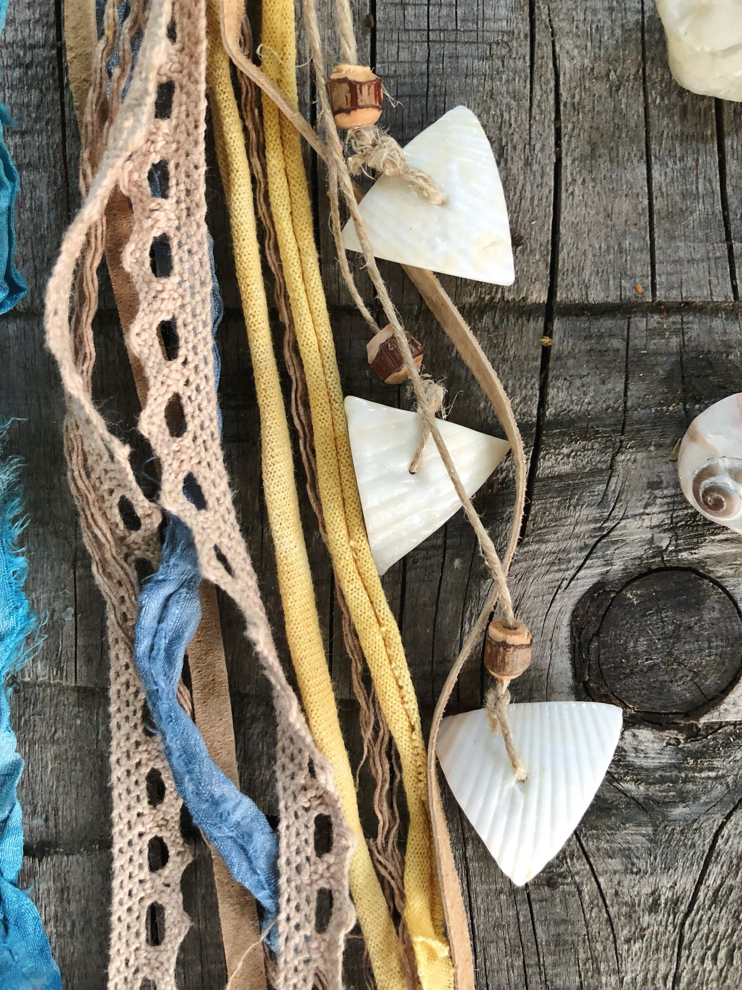 Sand & Sea Loop Hairwrap 23.5”