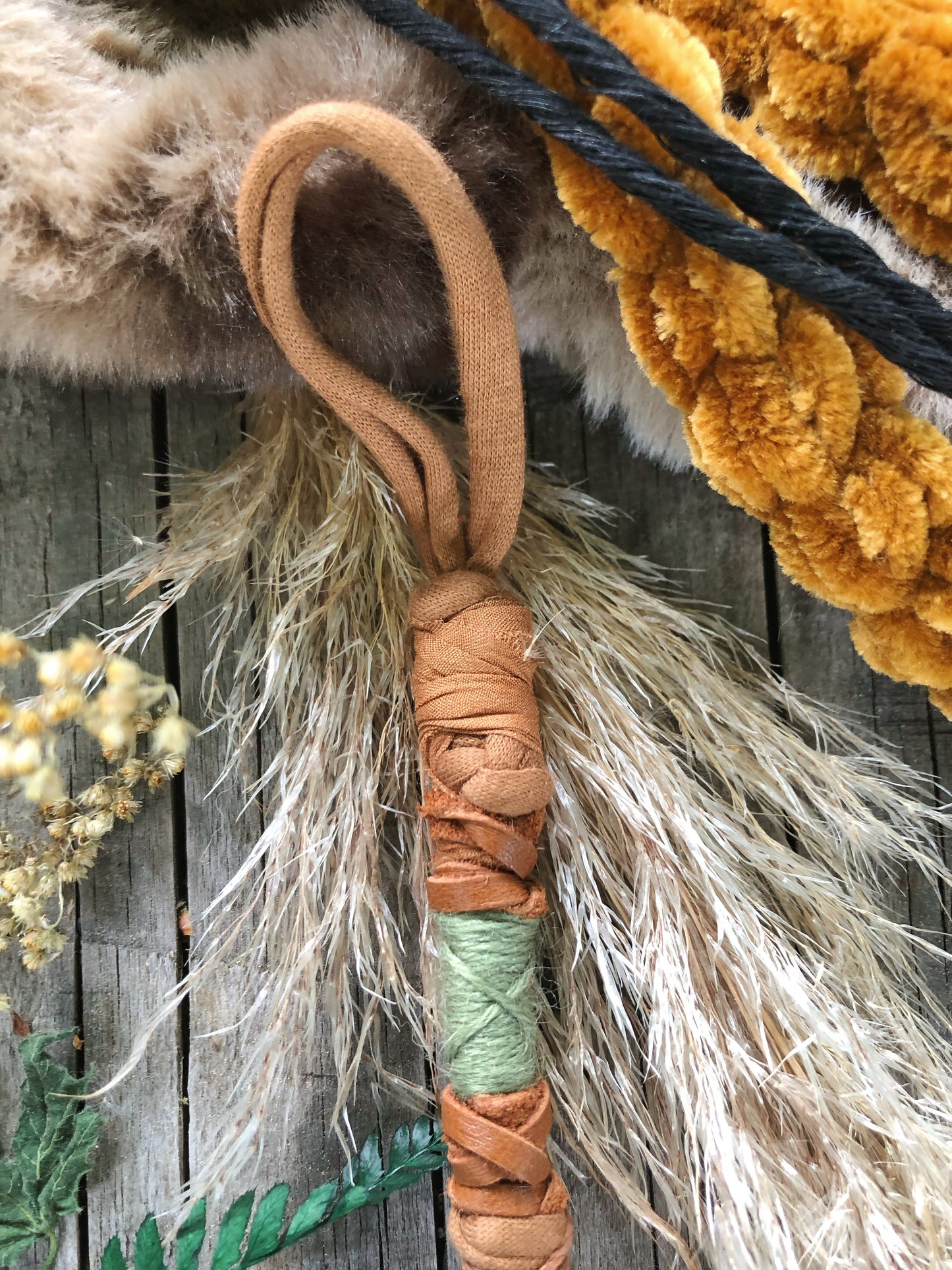 Flora Wildling Collab w/Hanahonua Hairwrap 21.5”